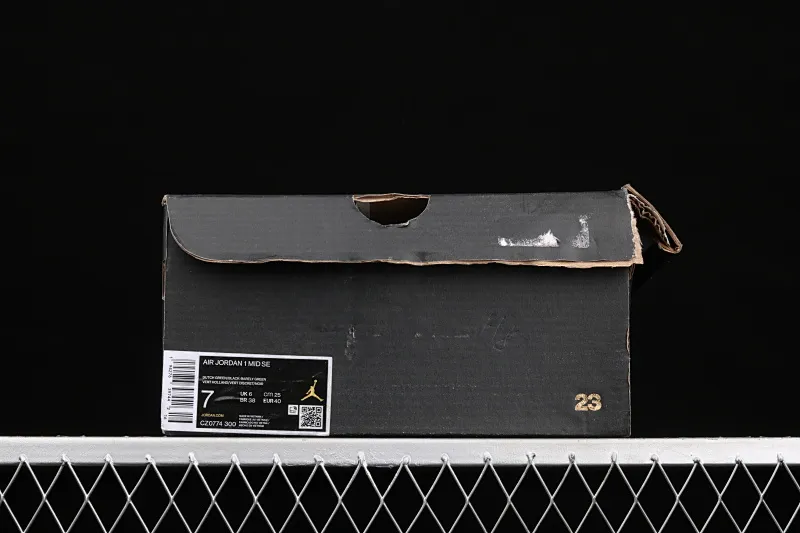 All categories Air Jordan Jordan series basketball shoes Air Jordan 1 Mid Air Jordan 1 Mid AJ1 Joe 1 grass green China basketball shoes CZ0774-300